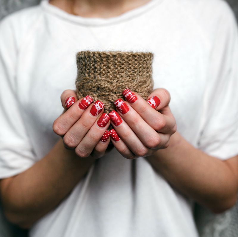 Zimowe paznokcie - wzorki 2022