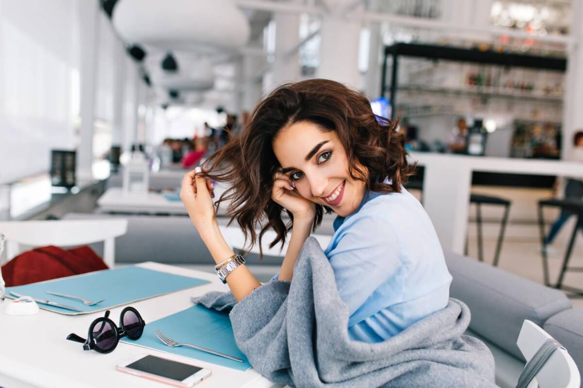 Szybkie fryzury do pracy: fryzura bob Szybkie fryzury do pracy: fryzura bob