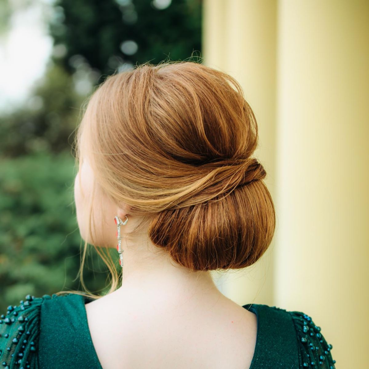 Fryzury na komunię dla mamy : kok