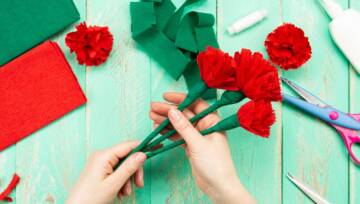 Szybkie kwiaty z bibuły krok po kroku