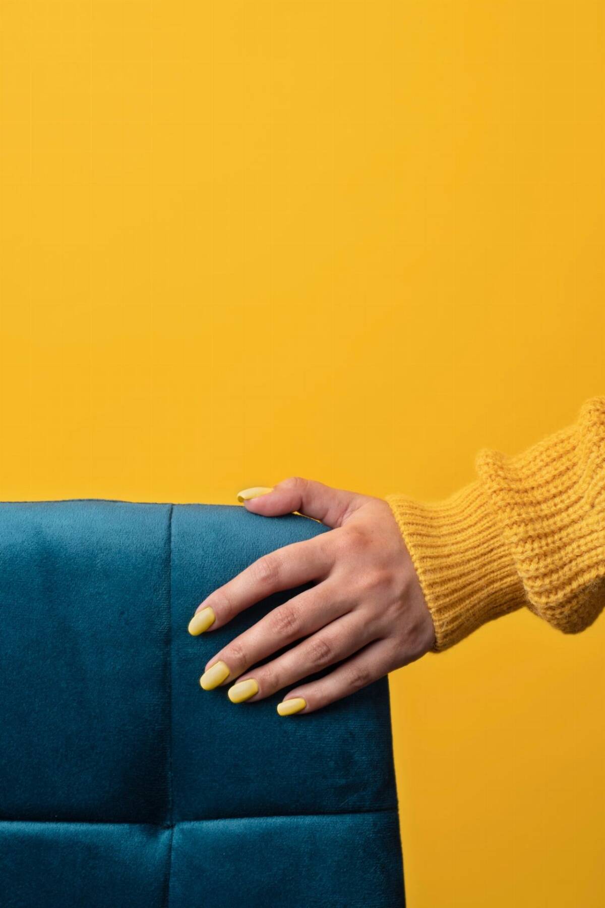 Wakacyjne paznokcie 2023 - żółte paznokcie Wakacyjne paznokcie 2023 - żółte paznokcie