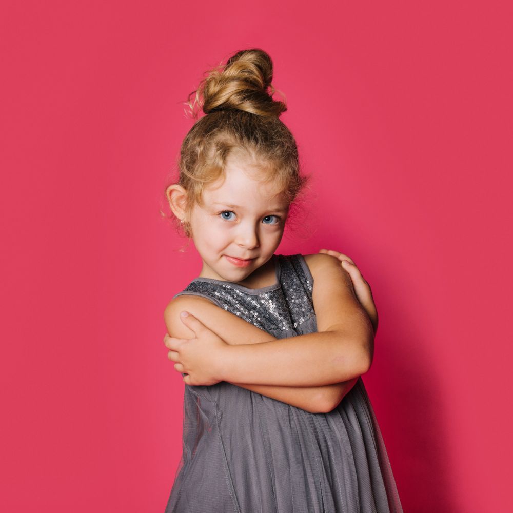 fryzura dla dziewczynki kok