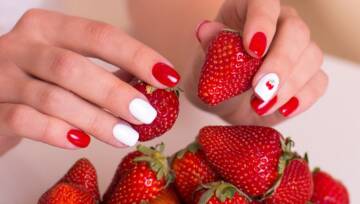 strawberry girl manicure