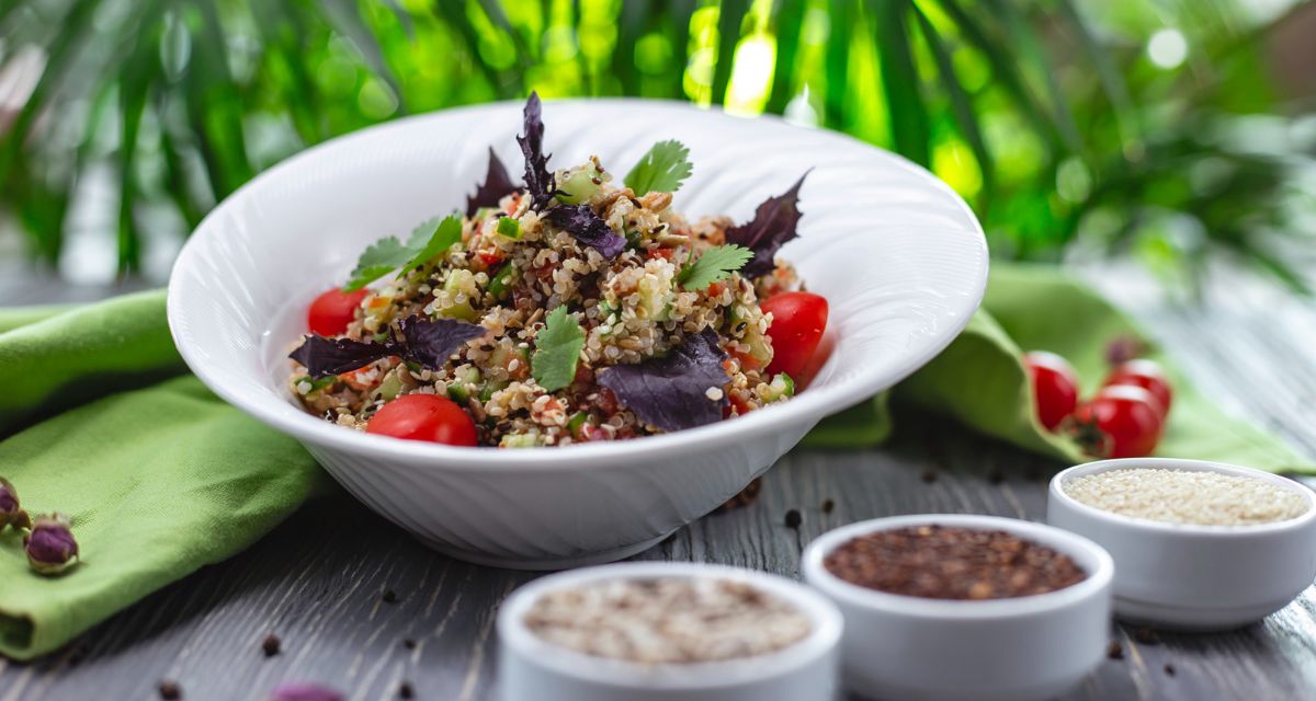 len mielony w sałatce/Freepik len mielony w sałatce