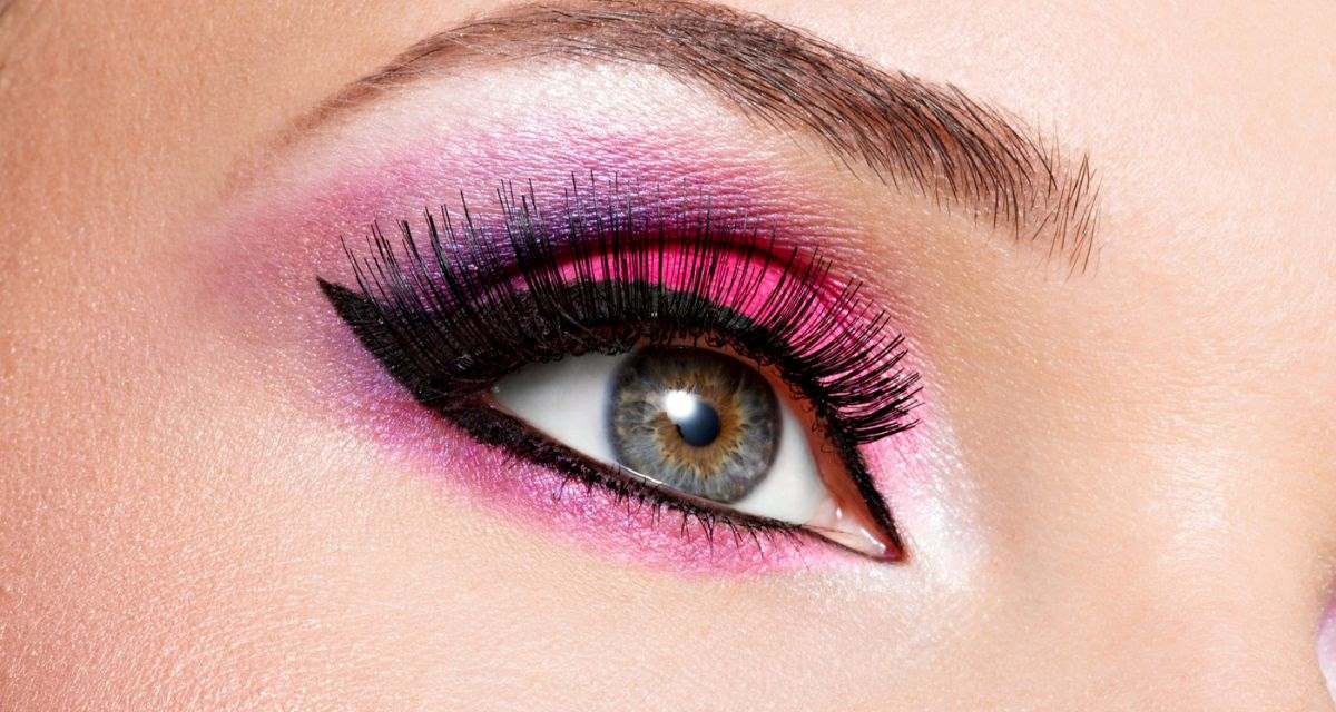 makijaż oka w stylu Barbie