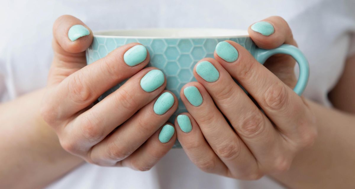 miętowy manicure