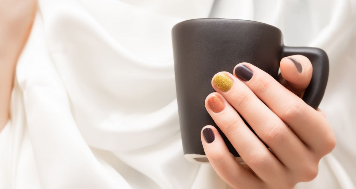 modne paznokcie na wrzesień 2023