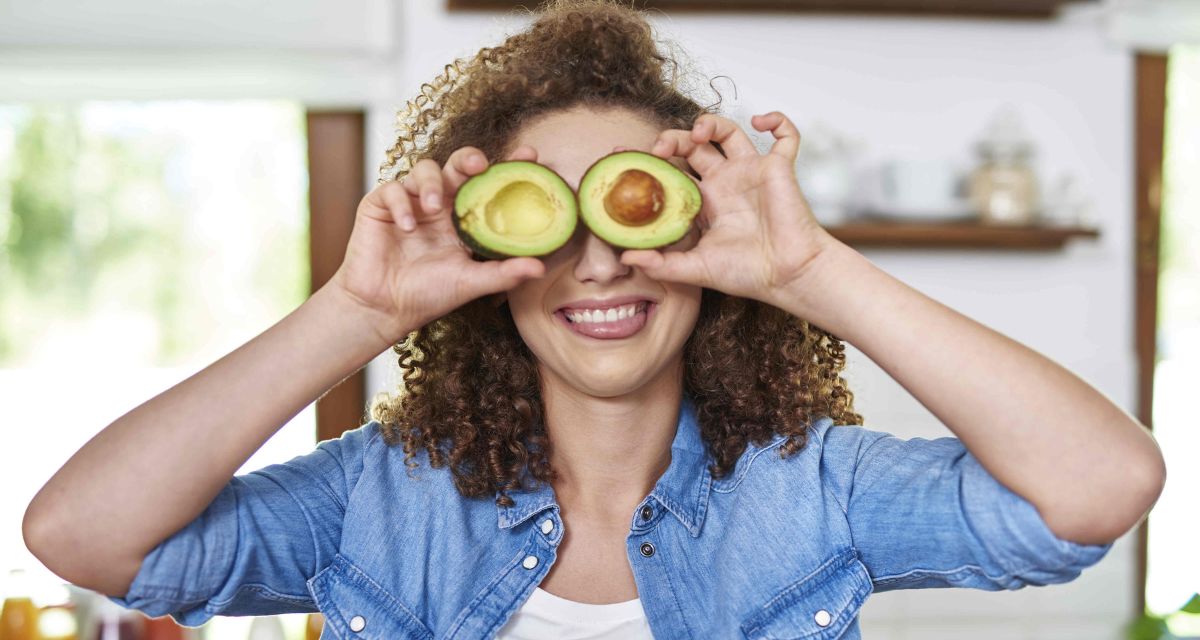 smieszna-twarz-z-oczami-awokado