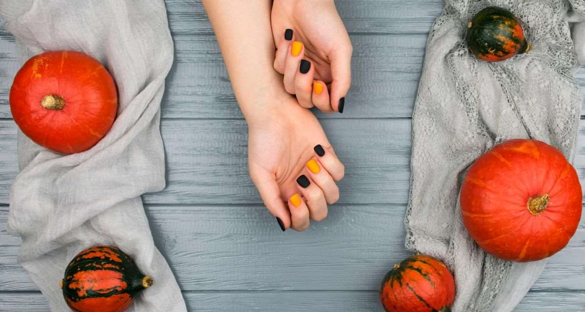 manicure na Halloween