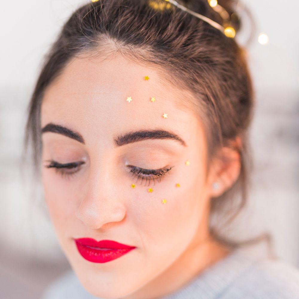 naklejki gwiazdki na twarzy Freepik naklejki gwiazdki na twarzy
