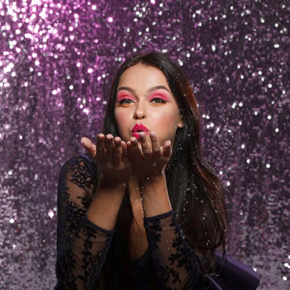 różowe cienie na powiece na imprezę