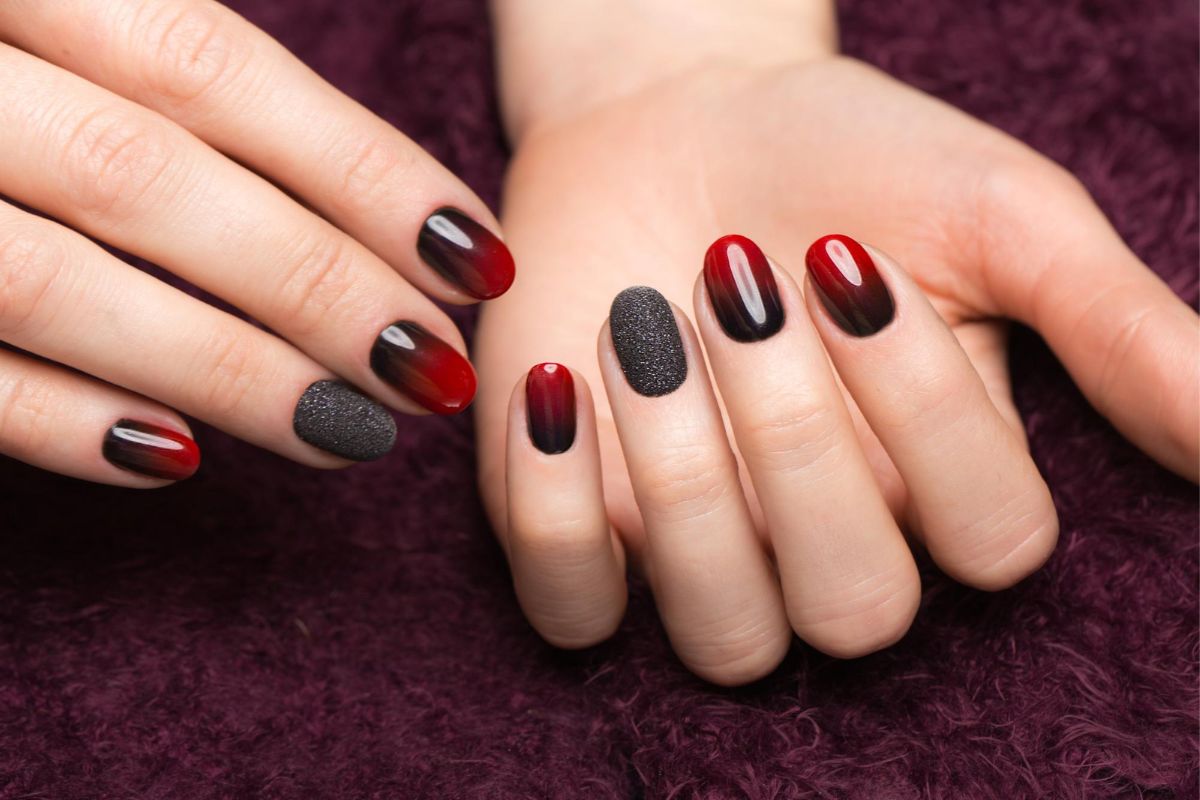 Vampy ombre nails manicure Freepik Vampy ombre nails manicure
