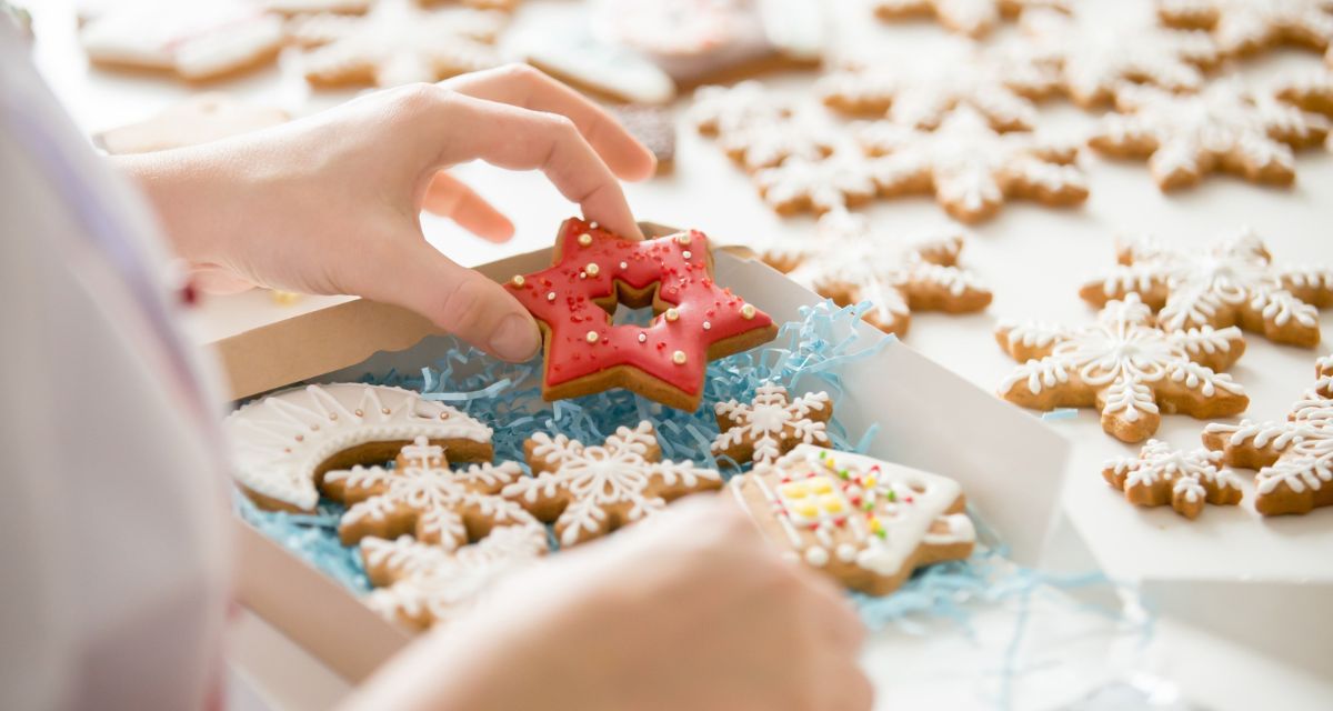 lukier bez cukru na pierniczkach Freepik lukier bez cukru na pierniczkach