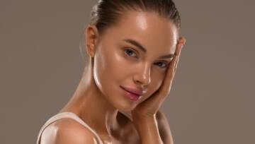 kobieta z piękną cerą