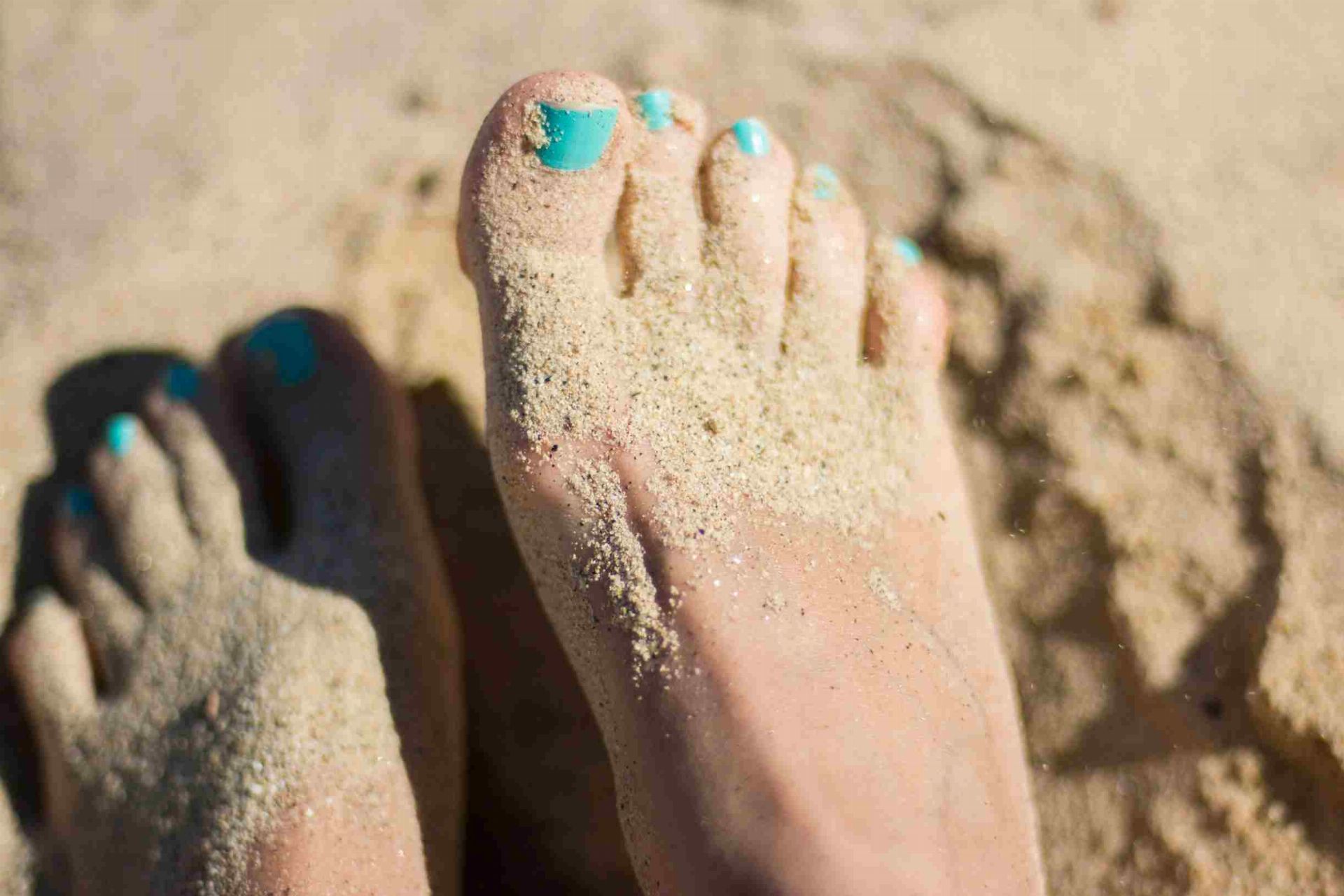 seledynowy pedicure Unsplash seledynowy pedicure