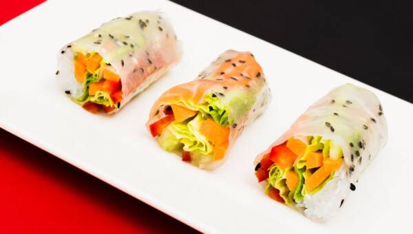 spring rolls z warzywami