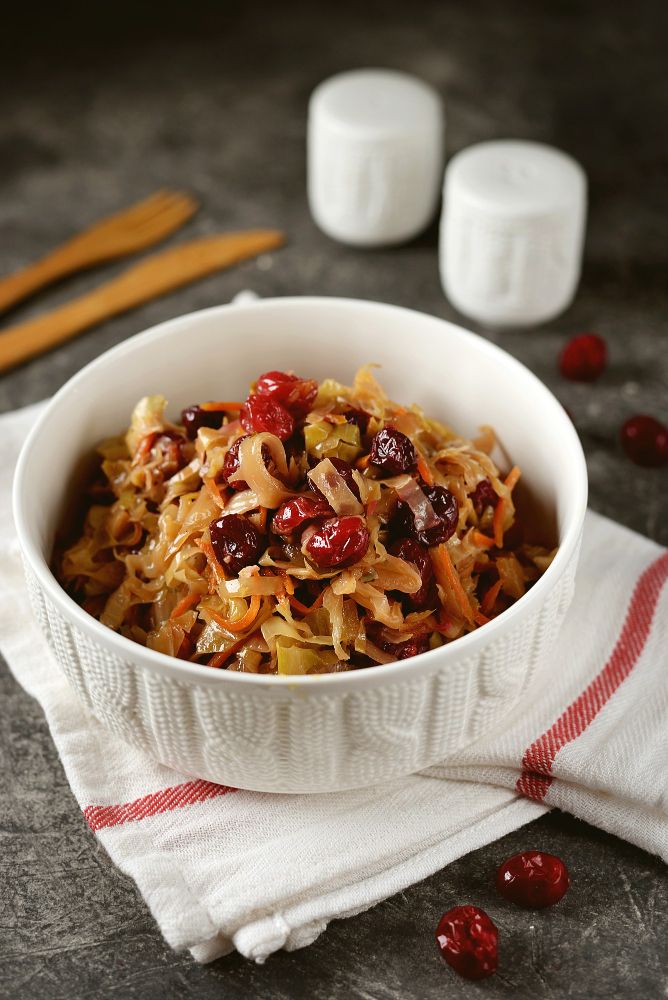 wegański bigos - duszona kapusta
