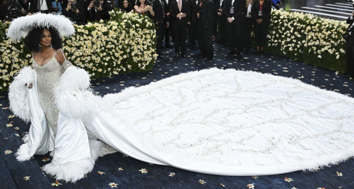 Diana Ross MET Gala 2025 biała suknia tren
