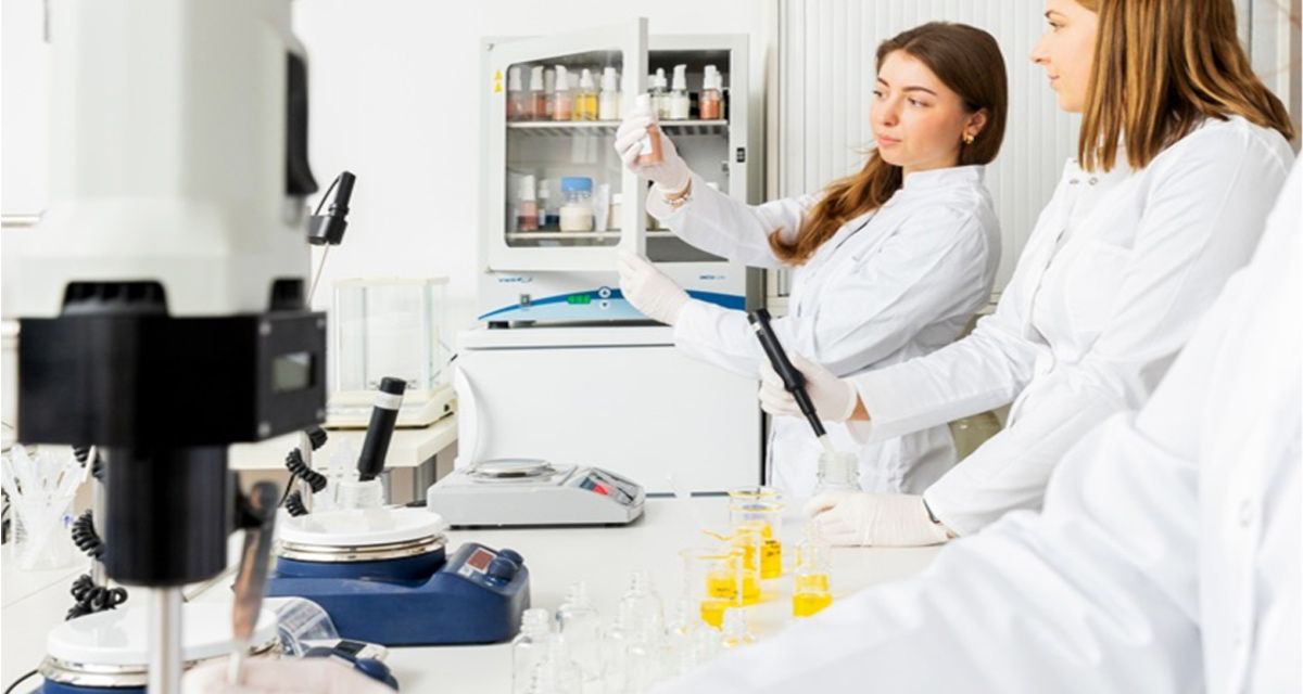 Joanna Ryglewicz z zespołem NISHA