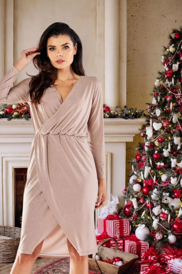 bezowa-elegancka-sukienka-na-swieta