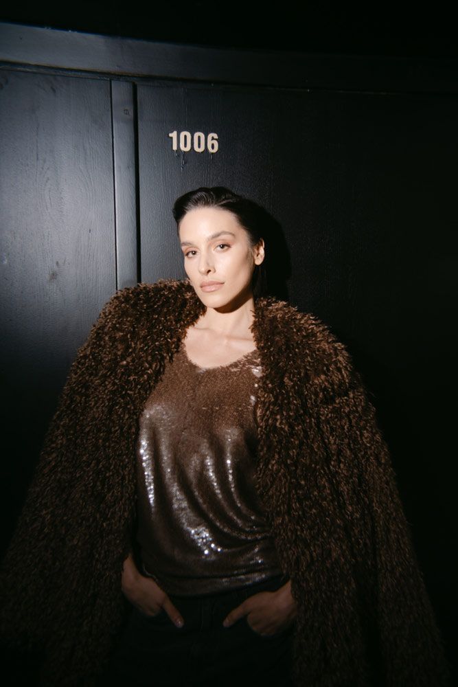 Zaczes do tyłu, gładka struktura, fot. Gosia Zuk