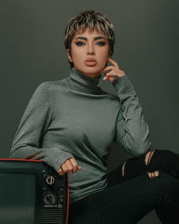 Bixie cut – krótkie cięcie z wyraźnymi warstwami, naturalny ruch i lekkość