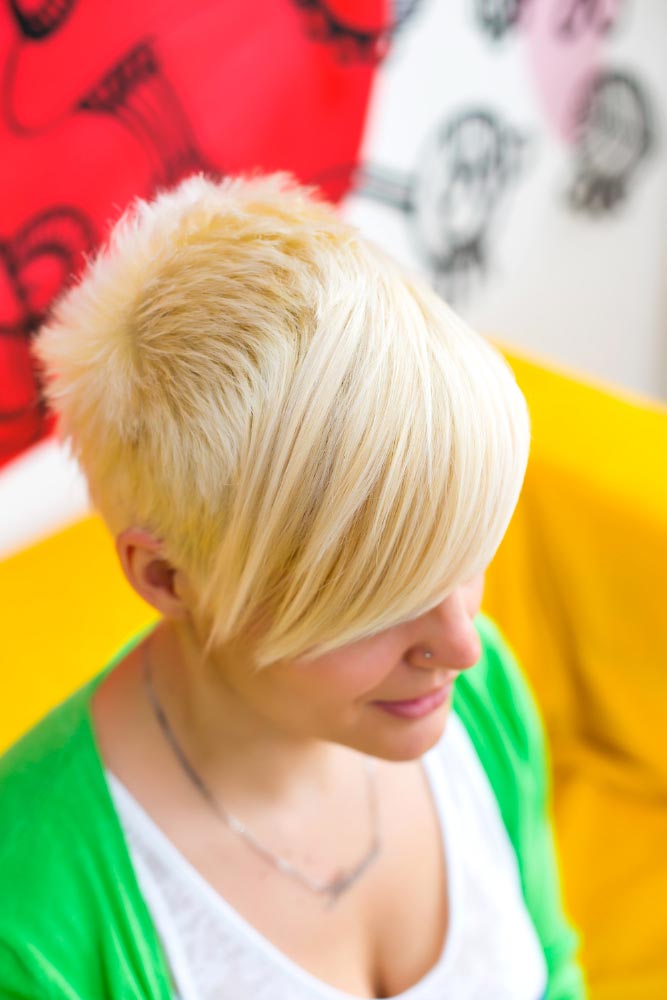 Bixie cut – miękka tekstura i naturalna objętość, stylizacja typu air-dry