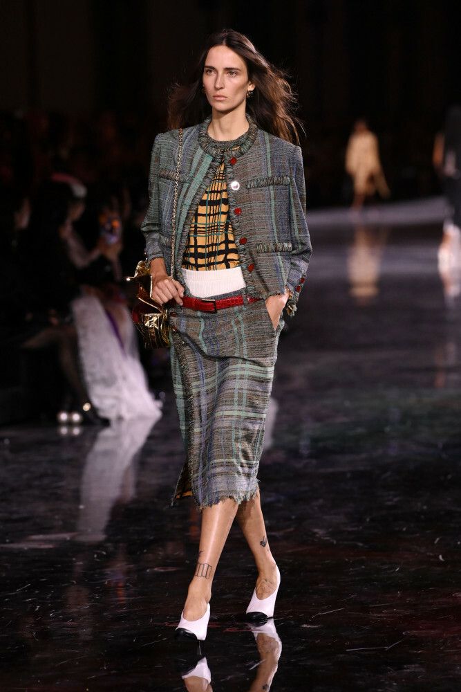 Chanel SS26: motyw wzoru i sezonowe akcenty, moda wiosna–lato 2026, Paryż, fot. East News