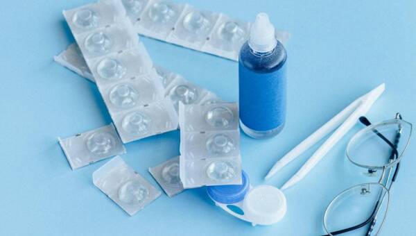 higiena soczewek kontaktowych