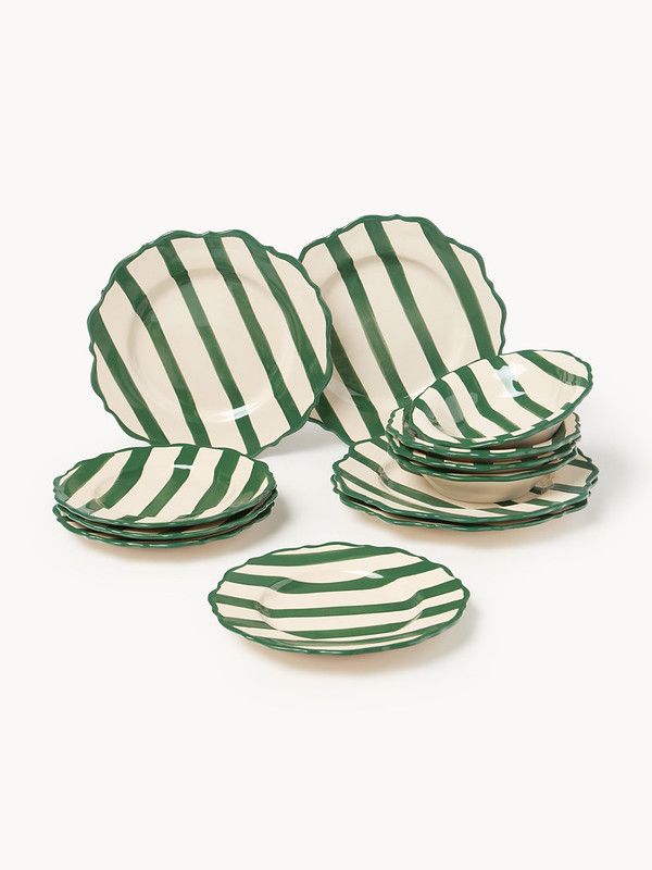 Zastawa i dodatki w paski na Wielkanoc – nowoczesna aranżacja stołu w stylu Westwing