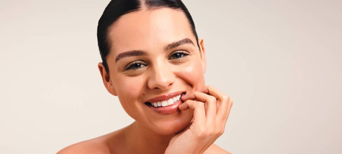 atrakcyjna młoda kobieta