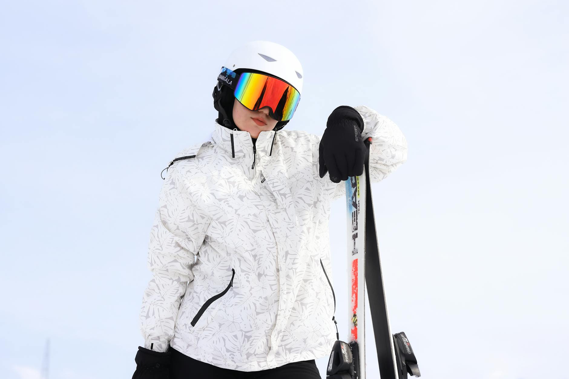 Dopasowana damska kurtka narciarska z paskiem