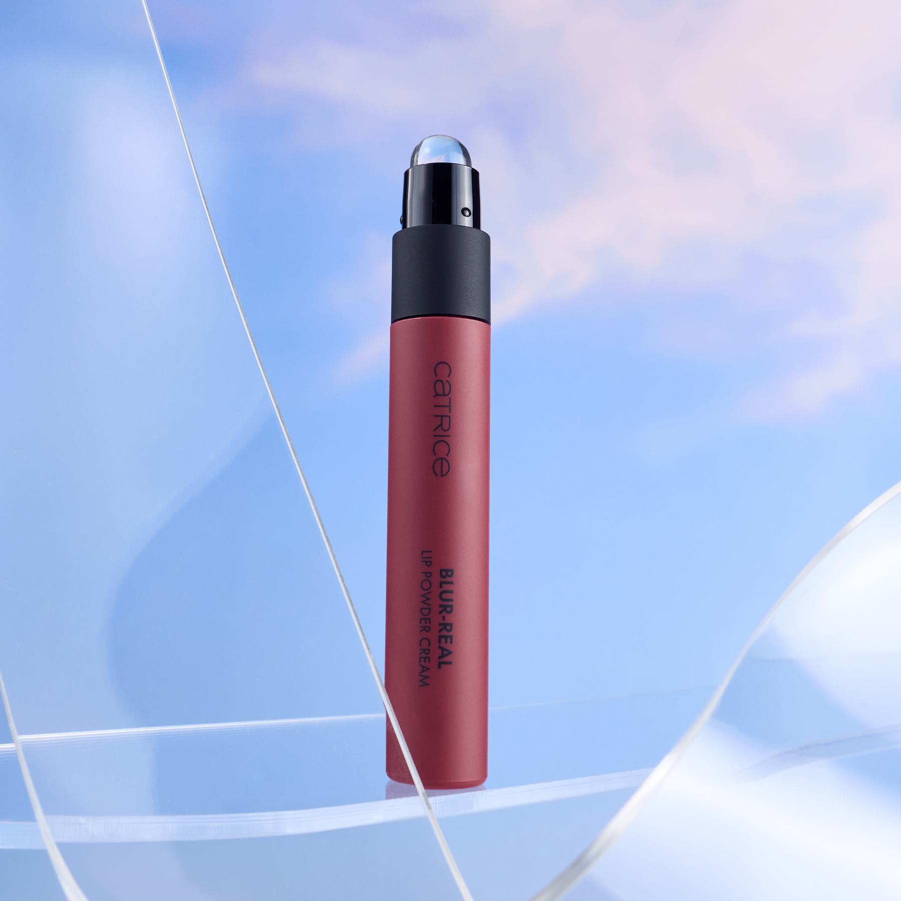 Volume Shot Lip Plumper Catrice GLASS CLOUD pomadka powiększająca usta