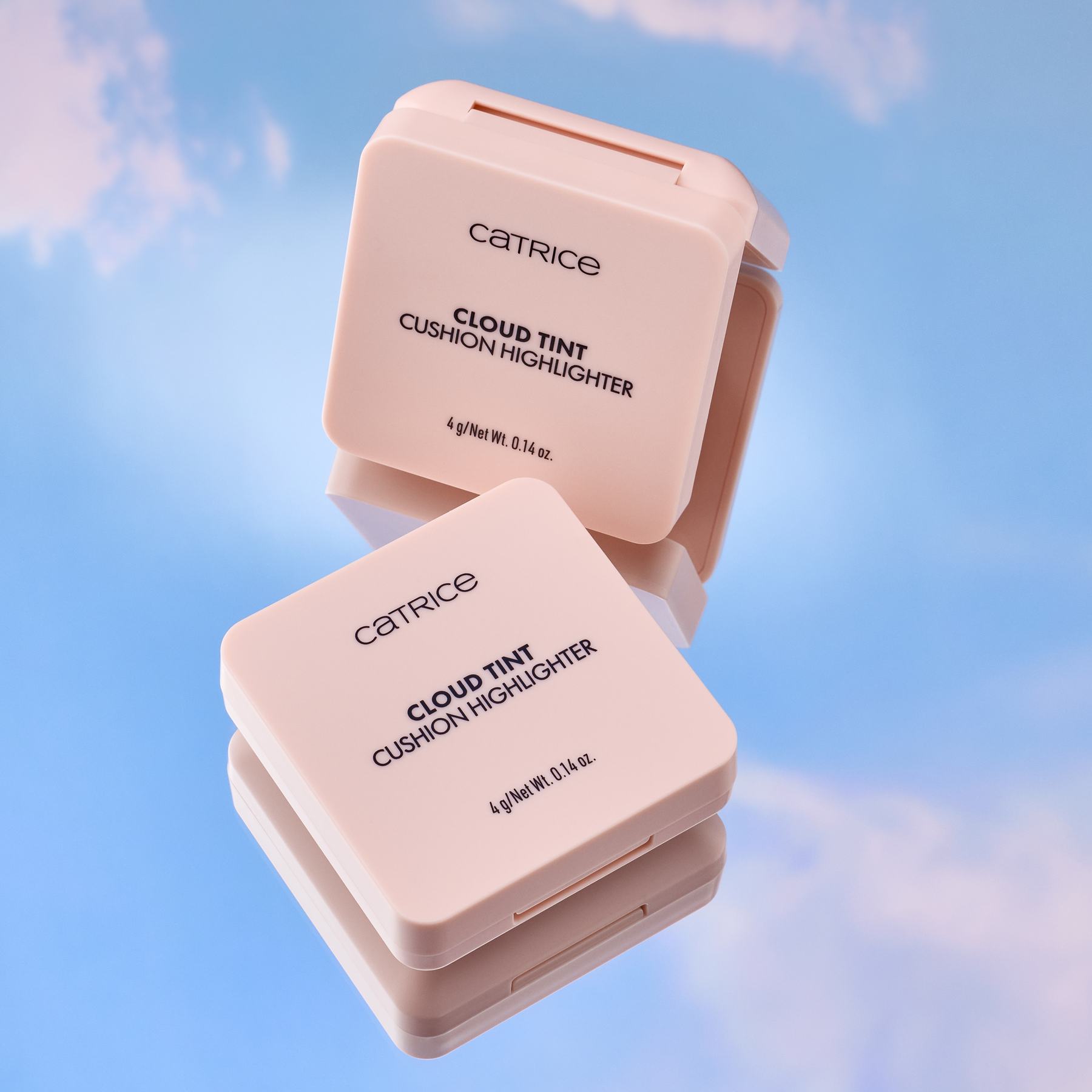 Magic Shine Eraser Cooling Cushion Catrice GLASS CLOUD matujący produkt w poduszce
