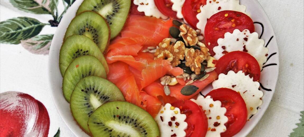 Catering dietetyczny czy dietetyk online