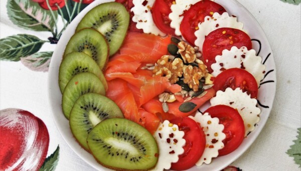 Dietetyk online czy catering dietetyczny – co jest lepsze dla zdrowia i portfela?
