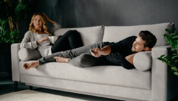 sofa-hello-3-osobowa-z-waskimi-boczkami
