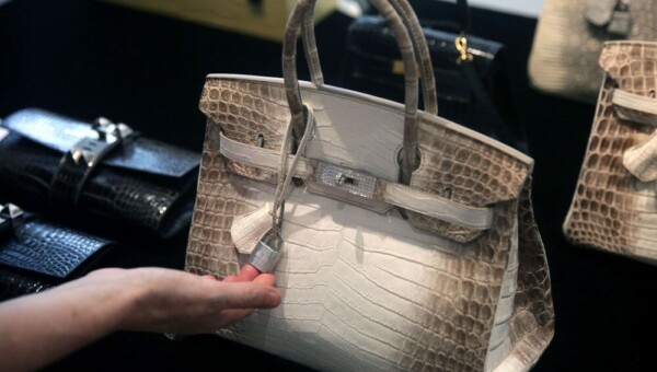 Hermès Diamond Himalaya Birkin ze skóry krokodyla nilowego z diamentowymi okuciami