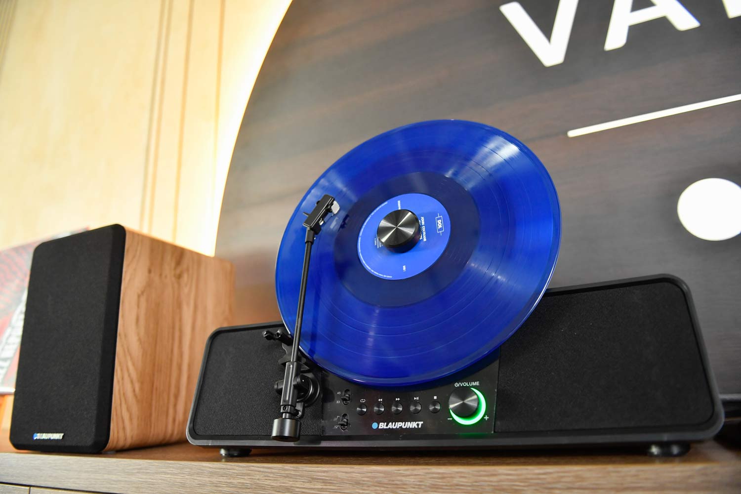 Gramofon VT200BT